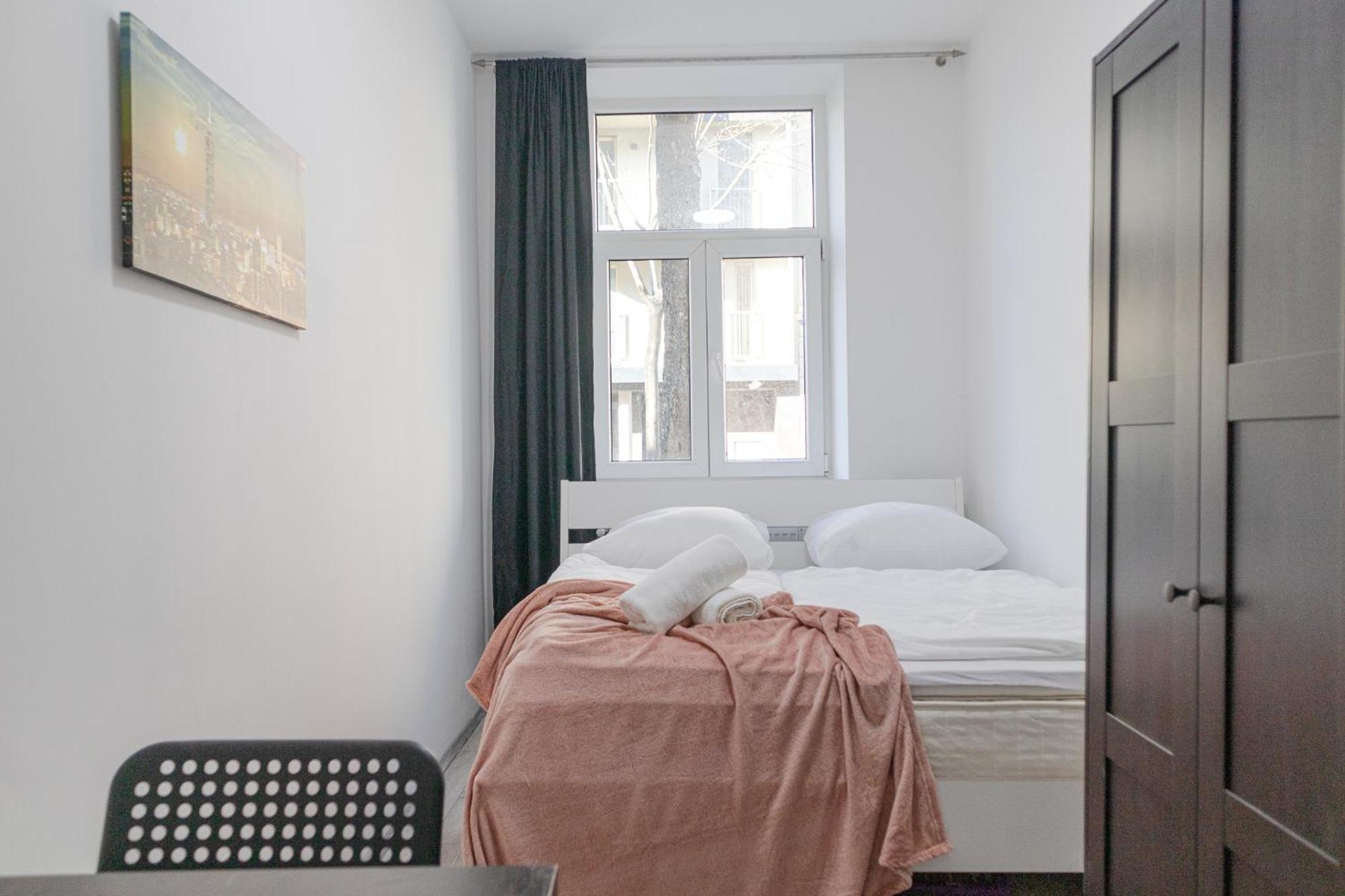 Affordable 5-Br Shared Apartment / Enkplatz U3 Getaway Виена Екстериор снимка